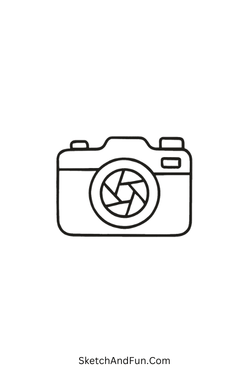 Cool drawings easy girl – Vintage camera sketch with retro charm.